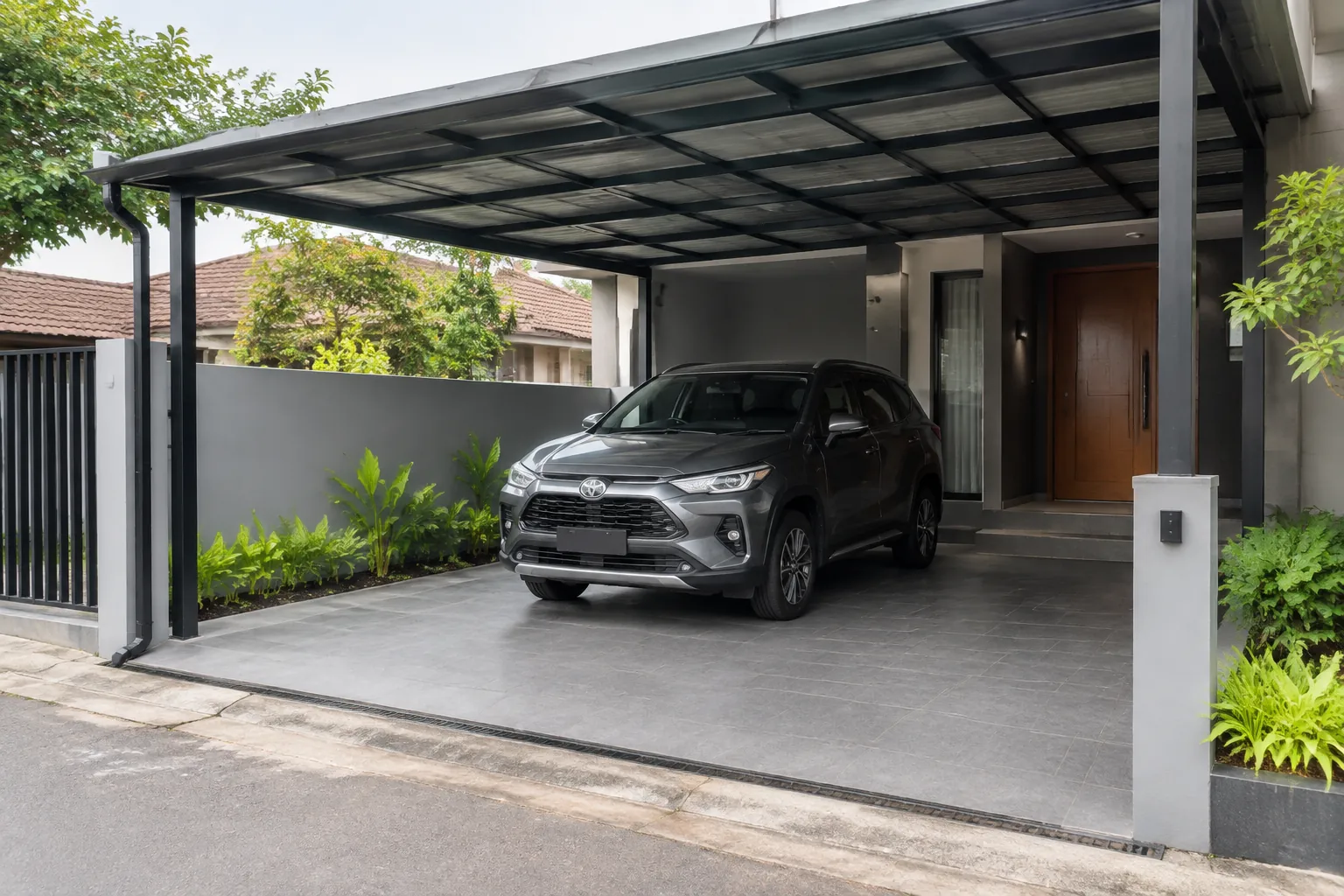 Perangkat sensor kecil dipasang pada tiang depan carport