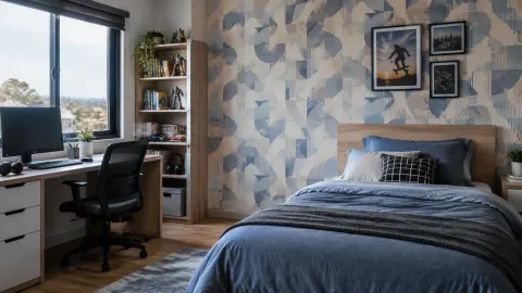 Kamar remaja dengan wallpaper geometris di belakang tempat tidur