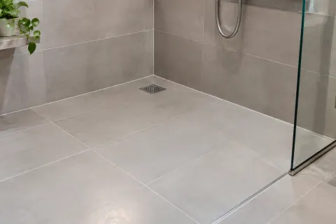 Kamar mandi selesai.