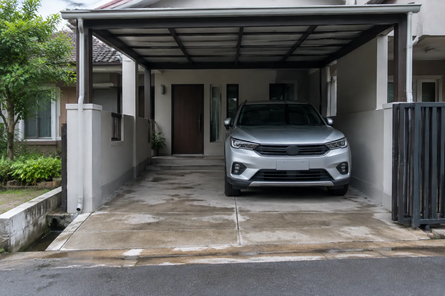 Gambar ilustratif pendamping artikel Kontraktor Renovasi Carport.