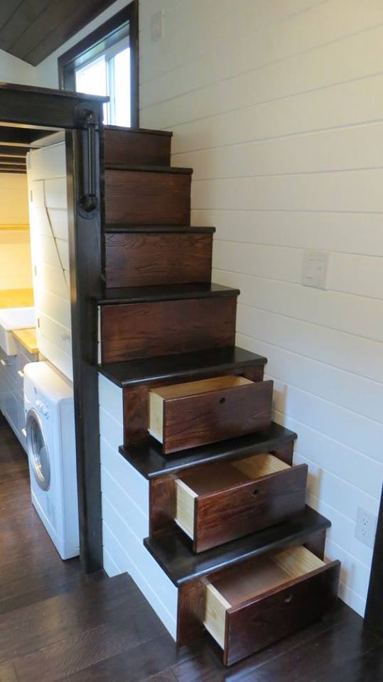 tangga plus storage