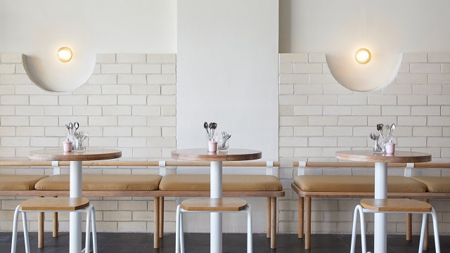 desain interior mini cafe
