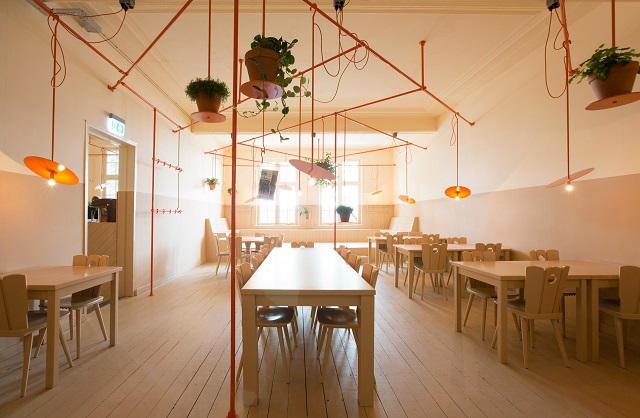 desain interior mini cafe