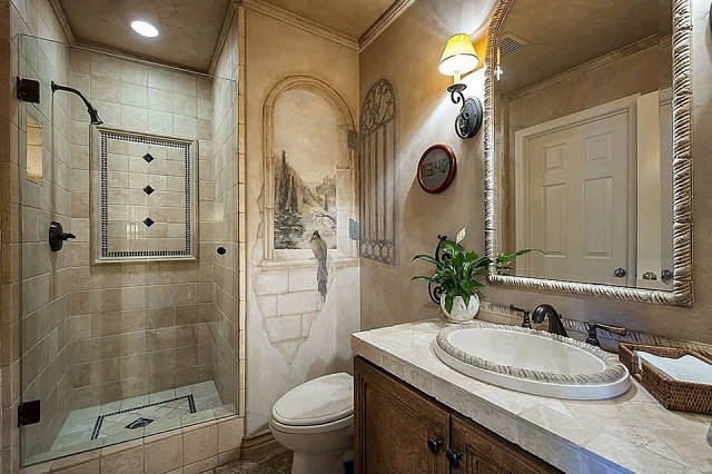 Desain kamar mandi gaya mediterania