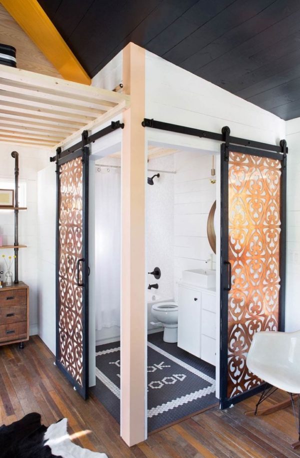 kamar mandi rumah kecil