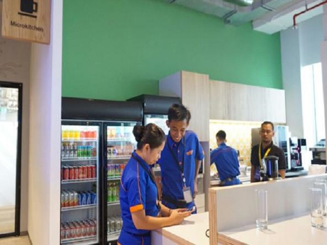 desain kantor facebook