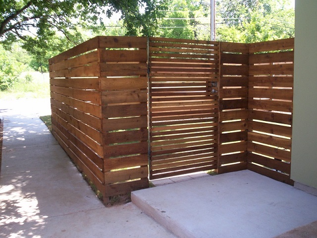model pagar kayu