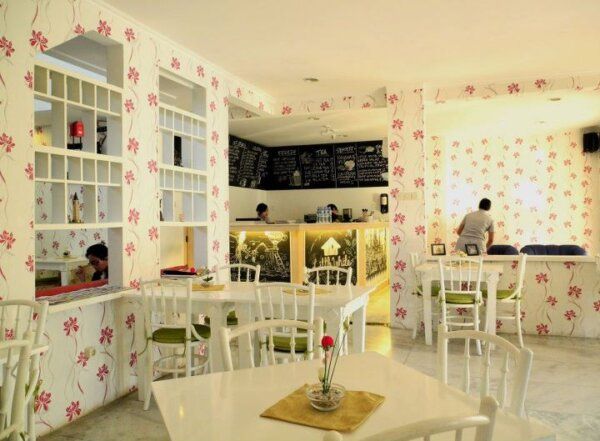 Coffe Shop Gaya Shabby Chic
