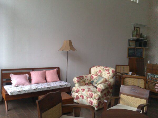 Desain Kedapi Kopi Gaya Shabby Chic