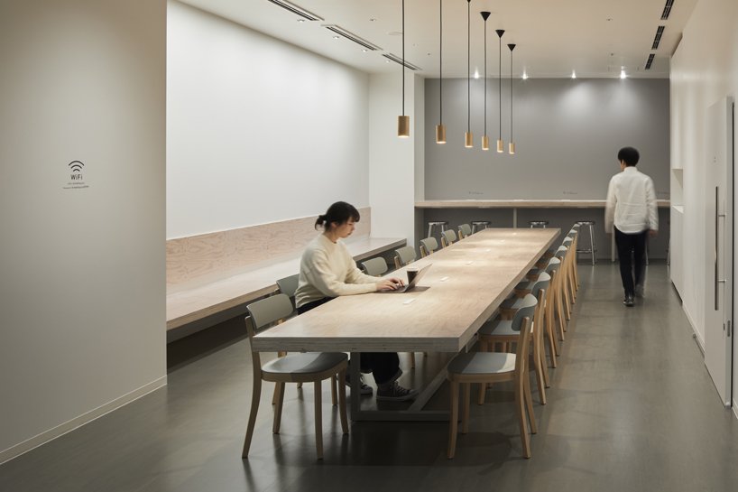 area makan hotel kapsul 9 hours jepang