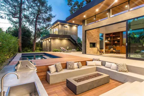 10 Inspirasi Dapur Luar Impian dengan Berbagai Tampilan