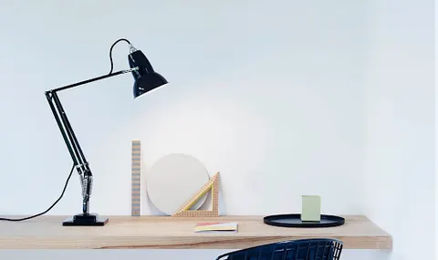 Ilustrasi lampu meja