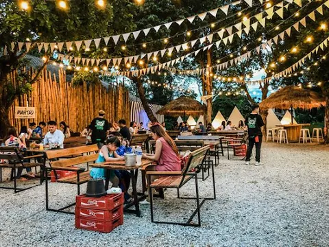 Cara Memilih Lampu Cafe Outdoor yang Tepat untuk Menciptakan Suasana yang Lebih Nyaman