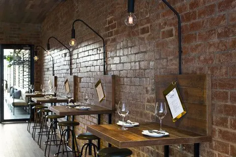 5 Ide Desain Meja Cafe Ini Bikin Tampilan Lebih Cantik, Estetik dan Fungsional!