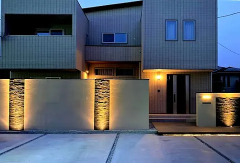 Inspirasi 5 Bentuk Lampu Pagar Rumah yang Cocok untuk Menerangi Rumah Anda