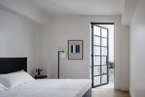 Desain Pintu Balkon Minimalis untuk Mempercantik Rumah Anda