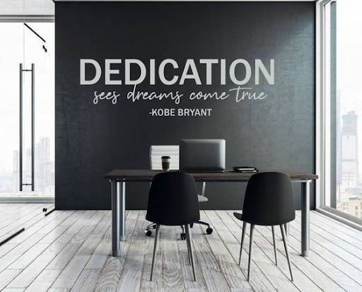 Pajangan dinding kantor