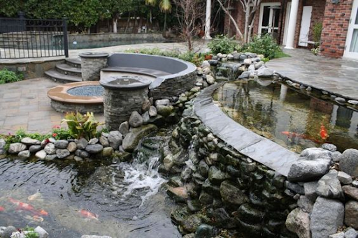 Model Kolam Taman Rumah