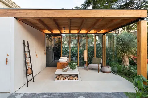 5 Model Teras Rumah Minimalis Tertutup, Unik dan Nyaman!