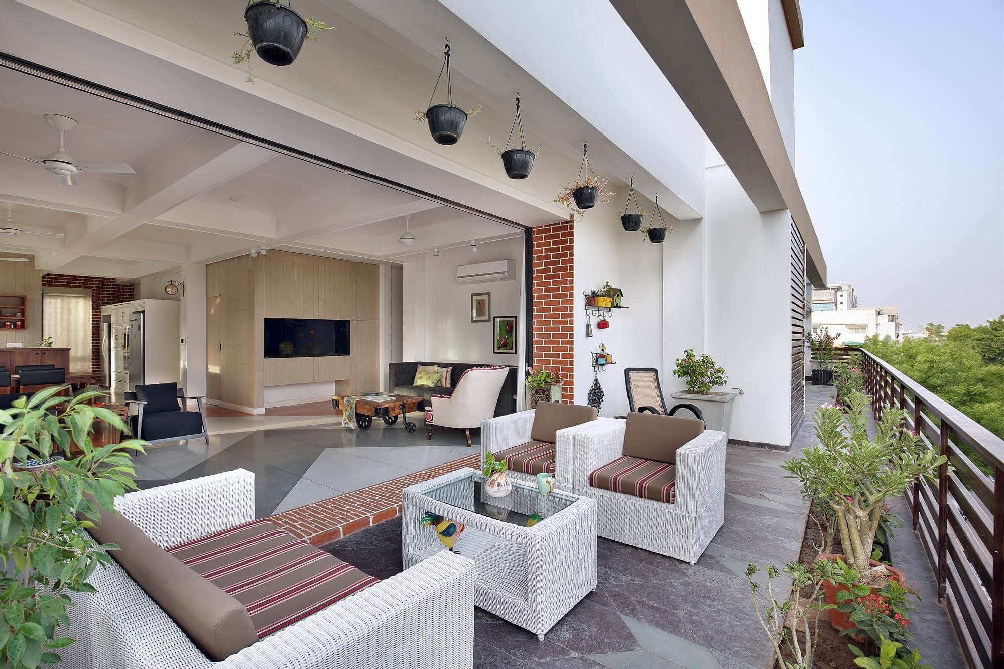 warna minimalis teras rumah