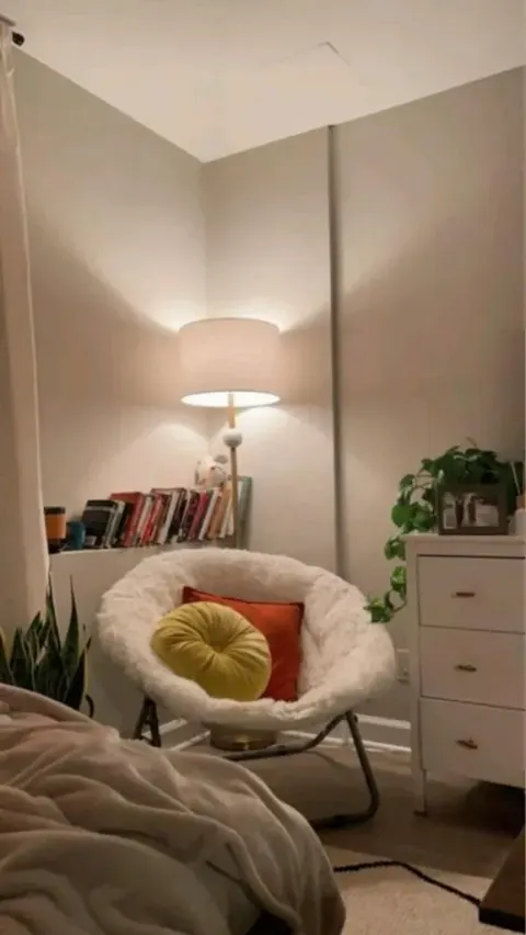 Kamar Tidur Sekaligus Home Office di Rumah Mungil: Trik Zonasi Agar Produktif dan Tetap Bisa Tidur Nyenyak