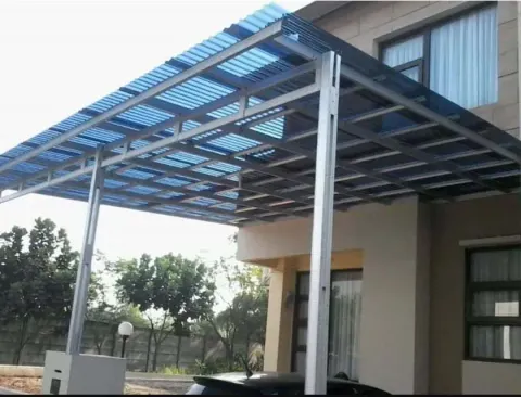 Kanopi Carport Baja Ringan: Integrasi Desain dengan Fasad