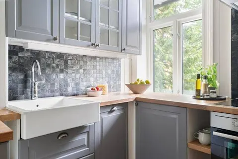 Posisi Ventilasi yang Tepat untuk Mengurangi Bau dan Asap Dapur