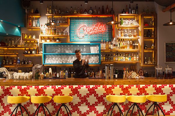 Bagaimana memulai restoran: memulai bar